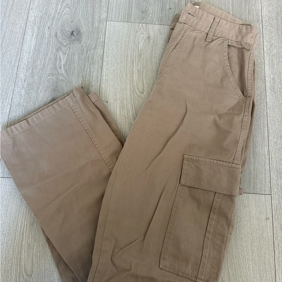 Women's Tan Cargo Pants - Picture 1 of 4
